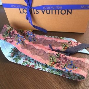 Authentic Louis Vuitton flower Bandeau